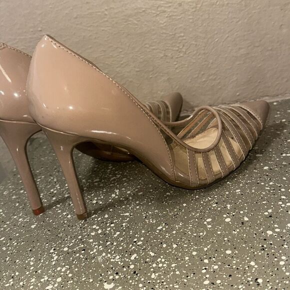 Gianni Bini Nude‎ Patent Leather Pointed Toe Clear Panel Heels Pumps - Picture 6 of 7